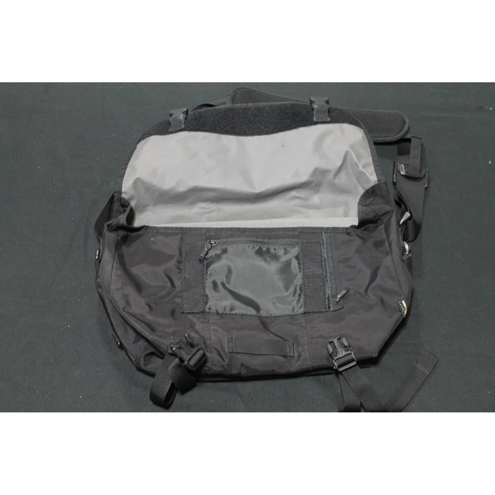 Timbuk2 San Francisco Medium Messenger Bag Black Crossbody Shoulder Bag